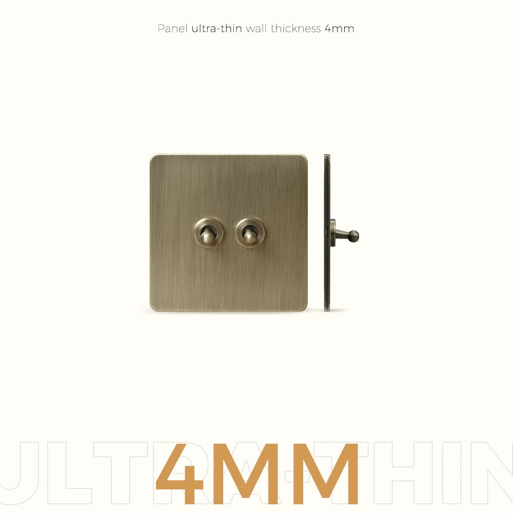 Vintage Brons Schakelmateriaal