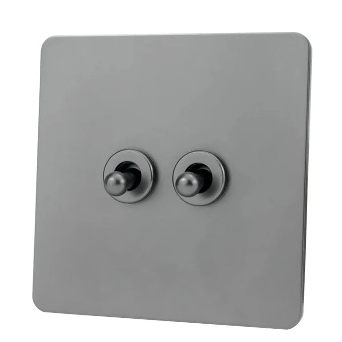 dubbele klassiek vierkante metalen lichtschakelaar in gun metal